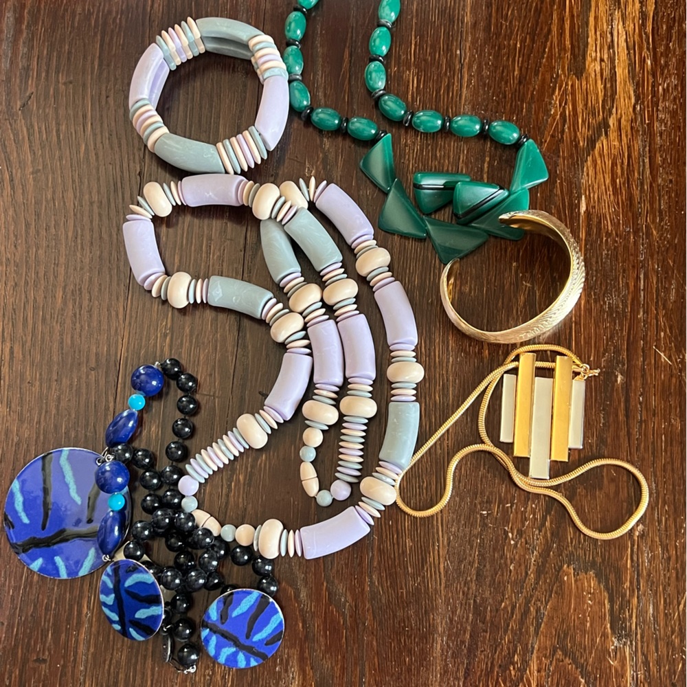 Group of vintage jewelry sets